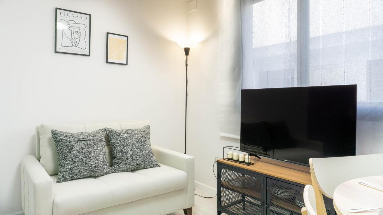 Apartment Dos Aceras Малага Экстерьер фото