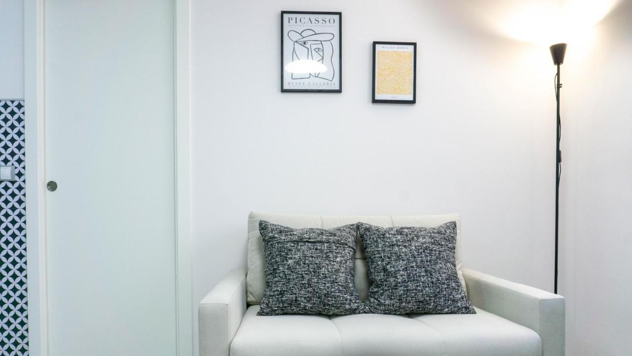 Apartment Dos Aceras Малага Экстерьер фото